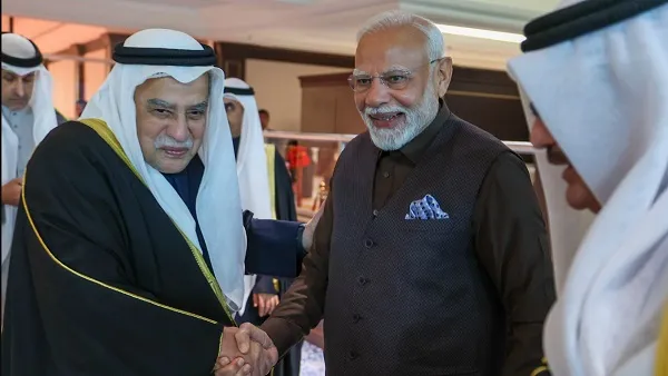 PM Modi Kuwait: PM मोदी को कुवैत में दिया गार्ड ऑफ ऑनर, बोले- ‘दोनों देशों के संबंध ऐतिहासिक हैं’